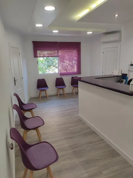 Clínica Dental Campus - Clínica dental en Granada - foto 2