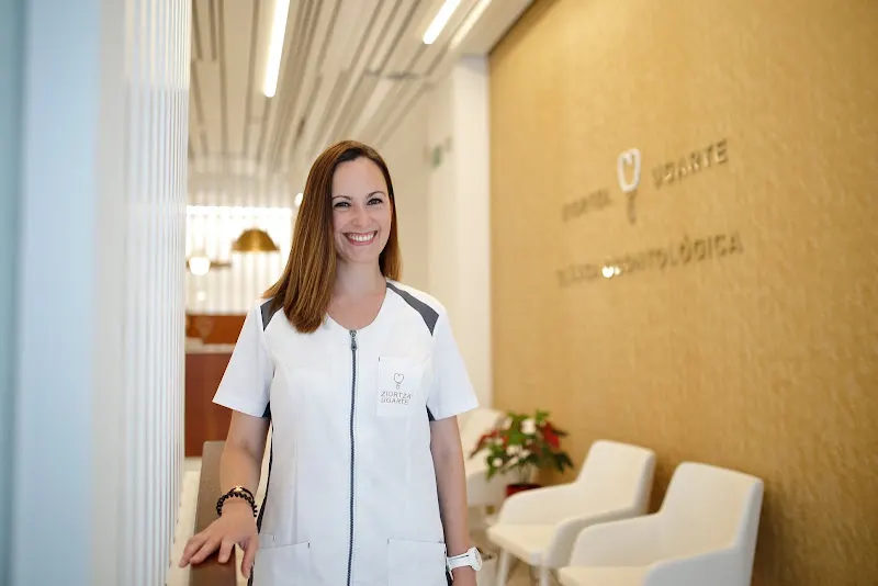 Implantología dental Dra. Ziortza Ugarte | Implantes dentales en Donostia