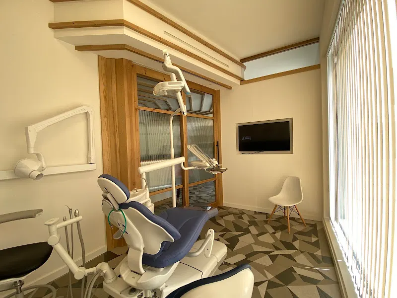 Clínica Dental Maido