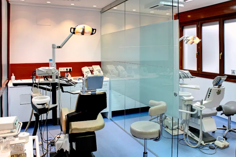Usano Clínica Dental S.L.